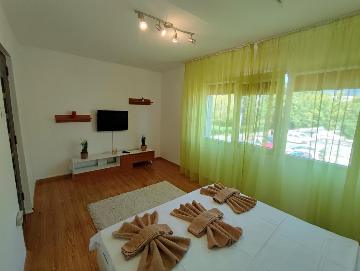 Apartamento Deea Orşova Exterior foto